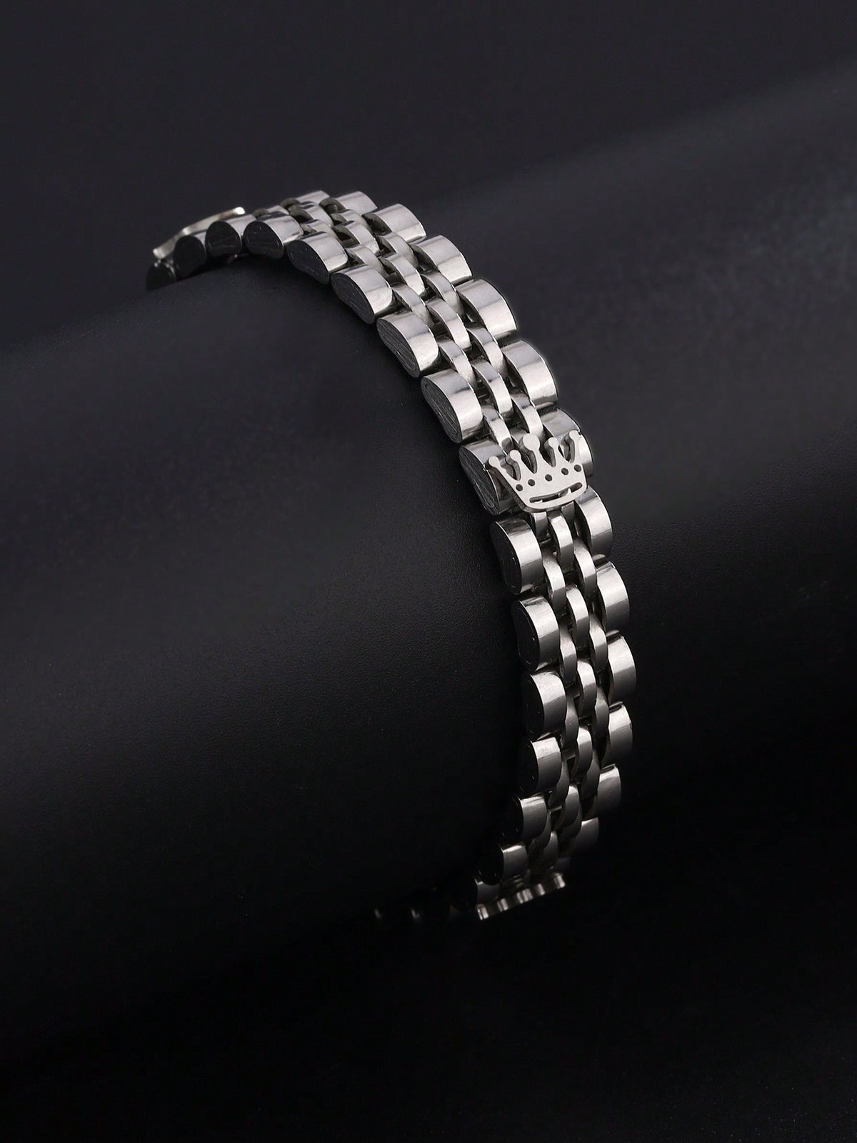 One Simple and Fashionable Silver Stainless Steel Bracelet with Three Crown Charms