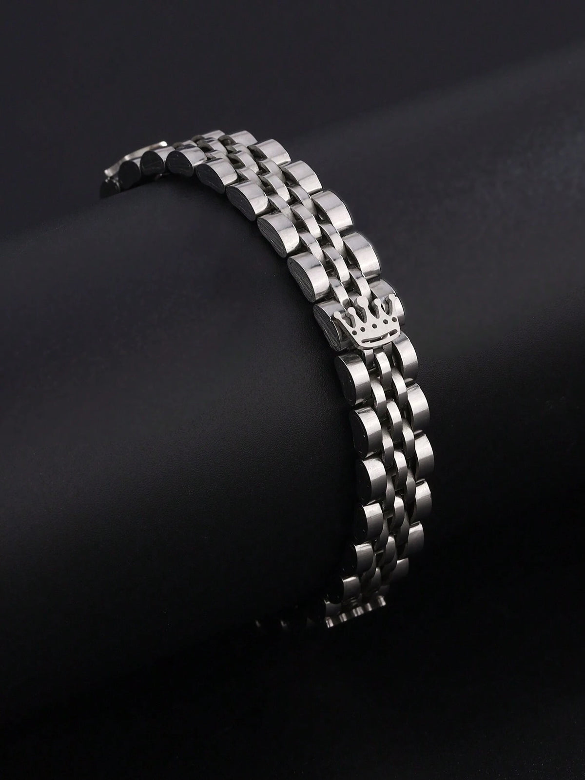 One Simple and Fashionable Silver Stainless Steel Bracelet with Three Crown Charms