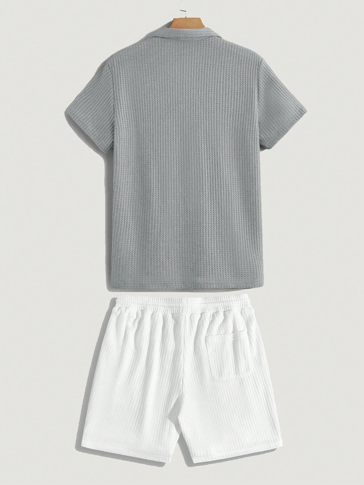 Daypath 2Pcs Men'S Solid Color Short Sleeve T-Shirt and Drawstring Waist Pocket Shorts Set