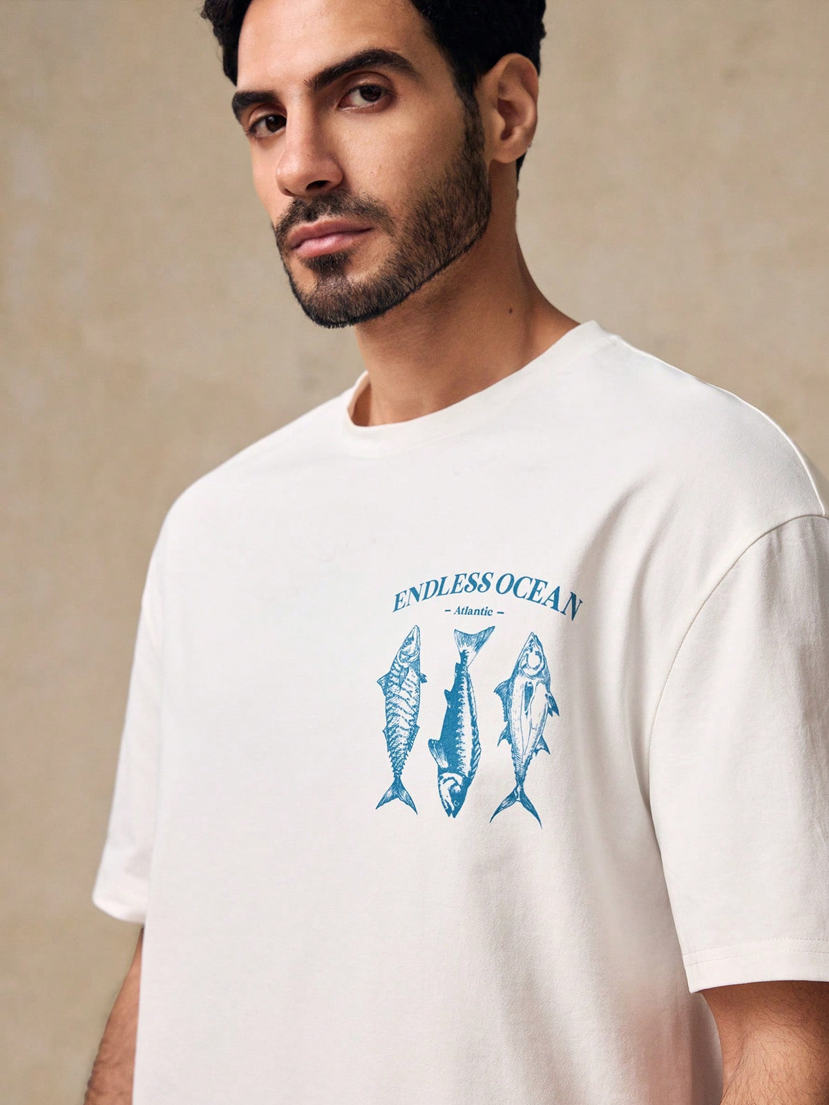 HIMLAND Men'S Casual Fish Graphic Print Loose Drop Shoulder Crew Neck Short Sleeve T-Shirt, White Funny Oversized Beach Tee, Summer Vacation Gifts, Football
