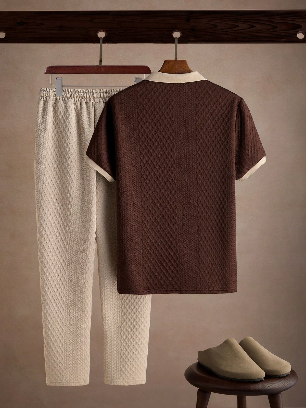 Core Aspect Men'S Knitted Jacquard Short Sleeve Polo Shirt and Solid Color Long Pants Set, Jacquard Pattern Short Sleeve Polo Shirt Set, Casual Daily Commute Style